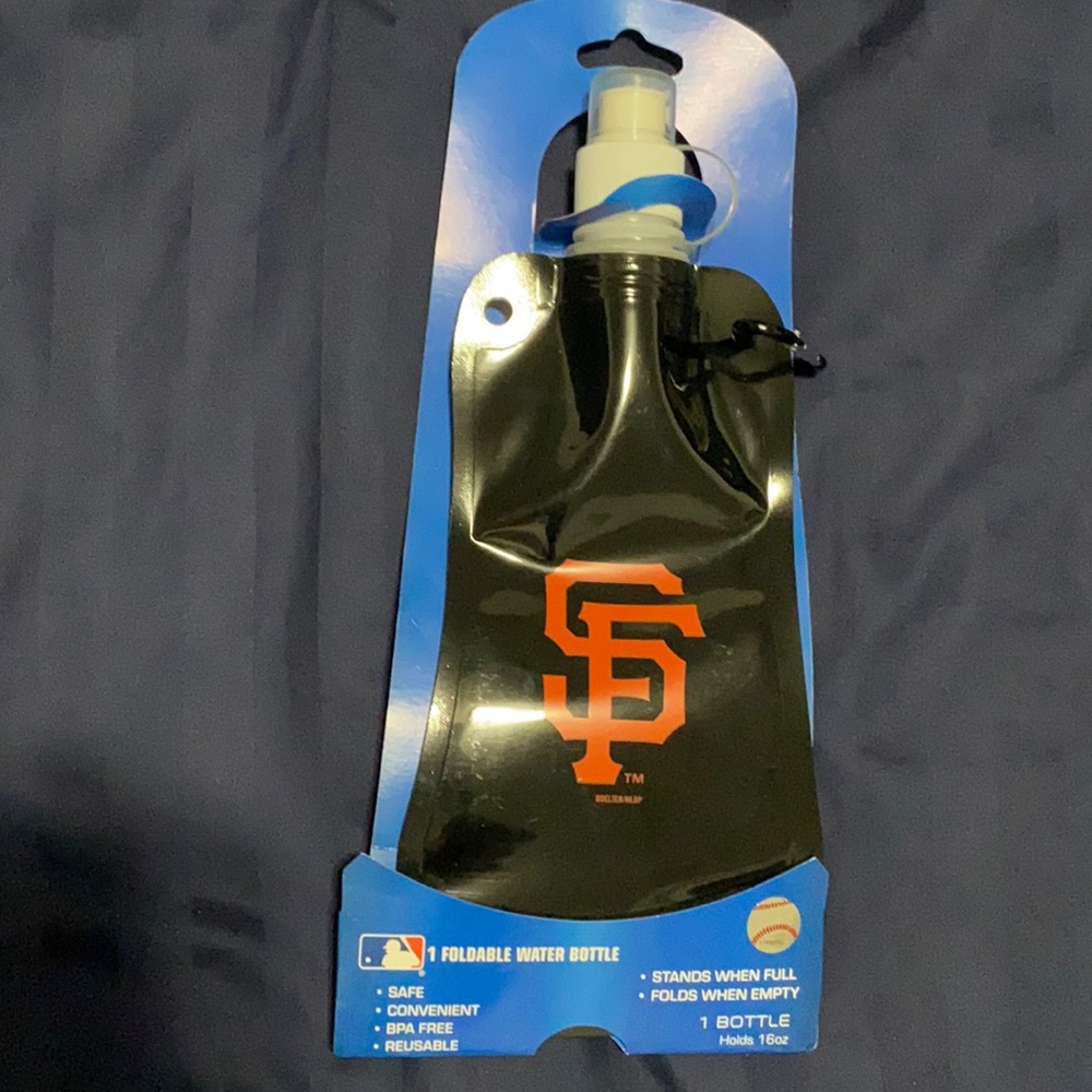 SF Giants foldable water bottle, New in Package